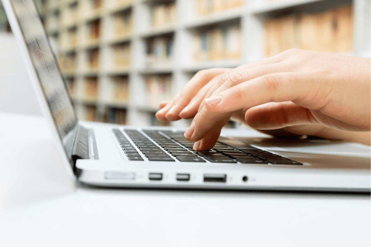 Dispatch center monitoring and assigning deliveries