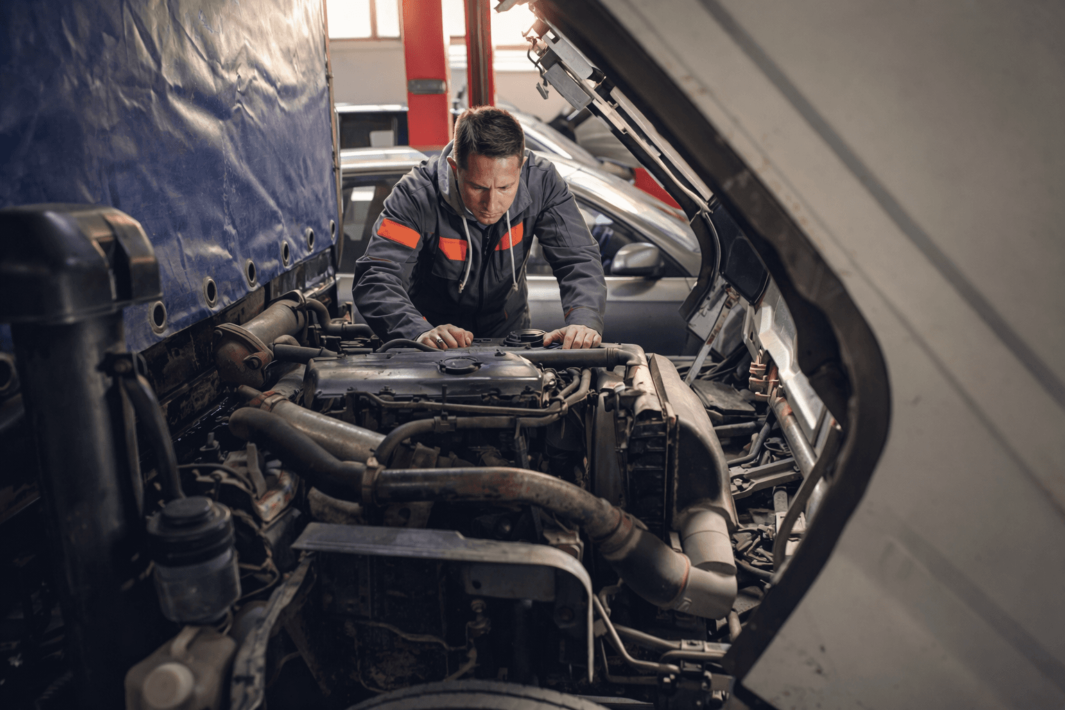 Maintenance check on a fleet vehicle wheel